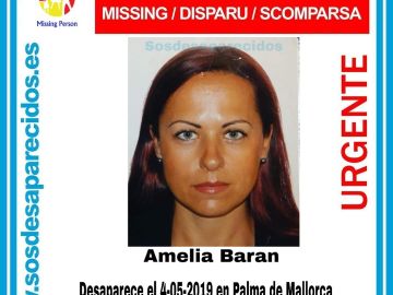 Se busca a una joven desparecida Se busca a una joven desparecida
