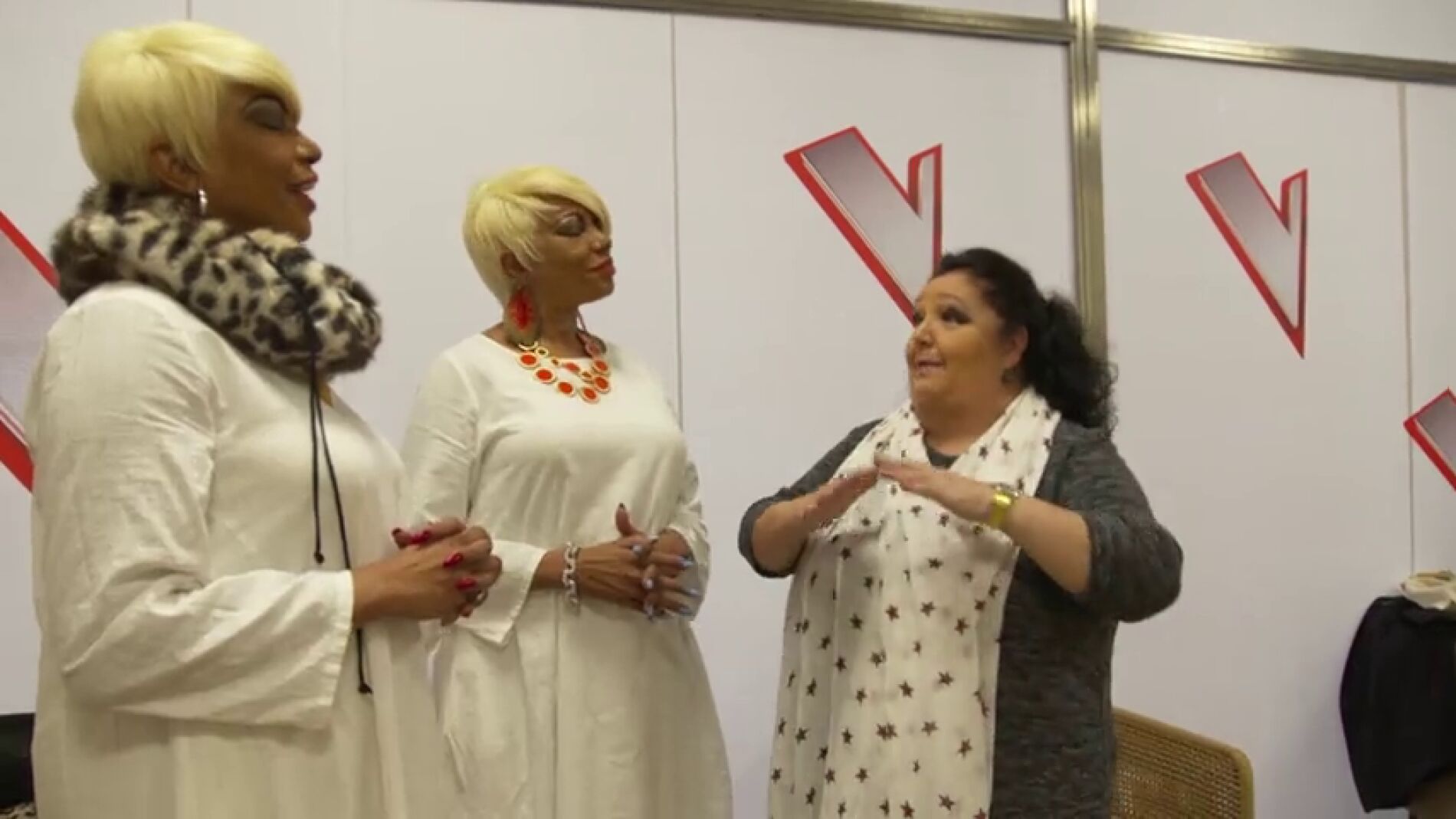 El relajante consejo de La Tata a Anne y Annis Peters para superar los nervios en 'La Voz Senior'
