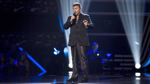 Ramón Luis Guillem canta 'A ti mujer' en las Audiciones a ciegas de 'La Voz Senior'