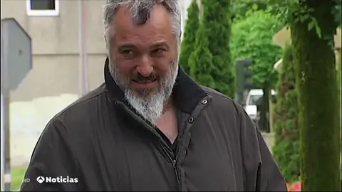 Detenido de nuevo el profesor de Galicia que apoyó a 'La Manada', esta vez por violencia machista Detenido de nuevo el profesor de Galicia que apoyó a 'La Manada', esta vez por violencia machista