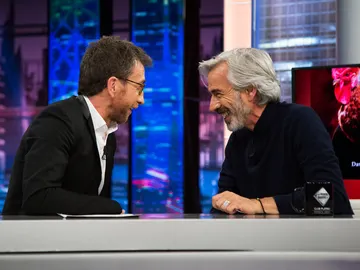 Imanol Arias aromatiza el ambiente de 'El Hormiguero 3.0' con un precioso recital de 'El coronel no tiene quien le escriba' Imanol Arias aromatiza el ambiente de 'El Hormiguero 3.0' con un precioso recital de 'El coronel no tiene quien le escriba'