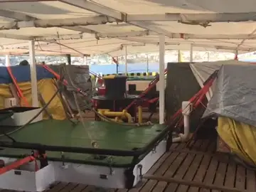 Open Arms denuncia que lleva 6 días sin poder descargar ayuda humanitaria Open Arms denuncia que lleva 6 días sin poder descargar ayuda humanitaria