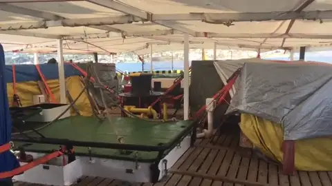 Open Arms denuncia que lleva 6 días sin poder descargar ayuda humanitaria Open Arms denuncia que lleva 6 días sin poder descargar ayuda humanitaria