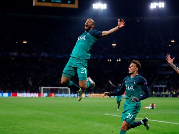 Lucas Moura celebra su histórico gol contra el Ajax