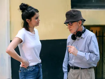 Selena Gomez y Woody Allen Selena Gomez y Woody Allen