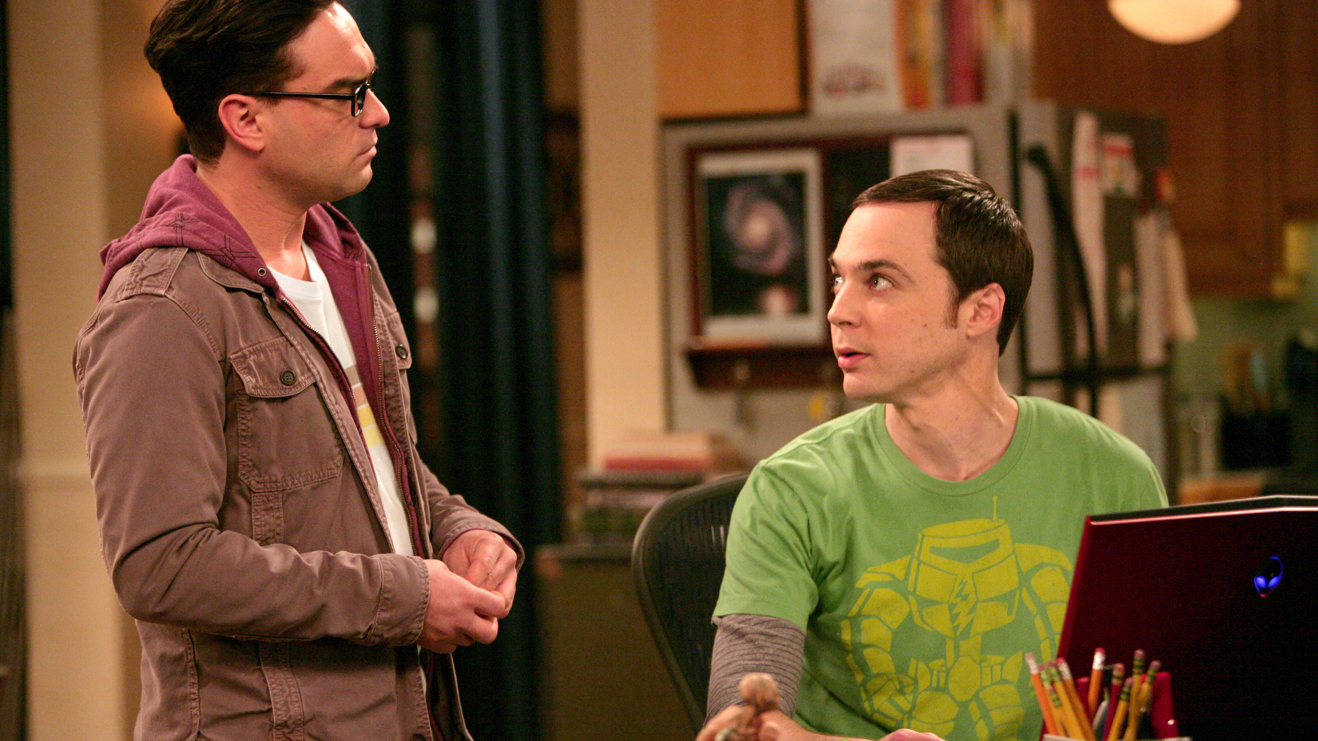 The Big Bang Theory - Temporada 4 - Capítulo 19: En guerra con Zarnecki The Big Bang Theory - Temporada 4 - Capítulo 19: En guerra con Zarnecki