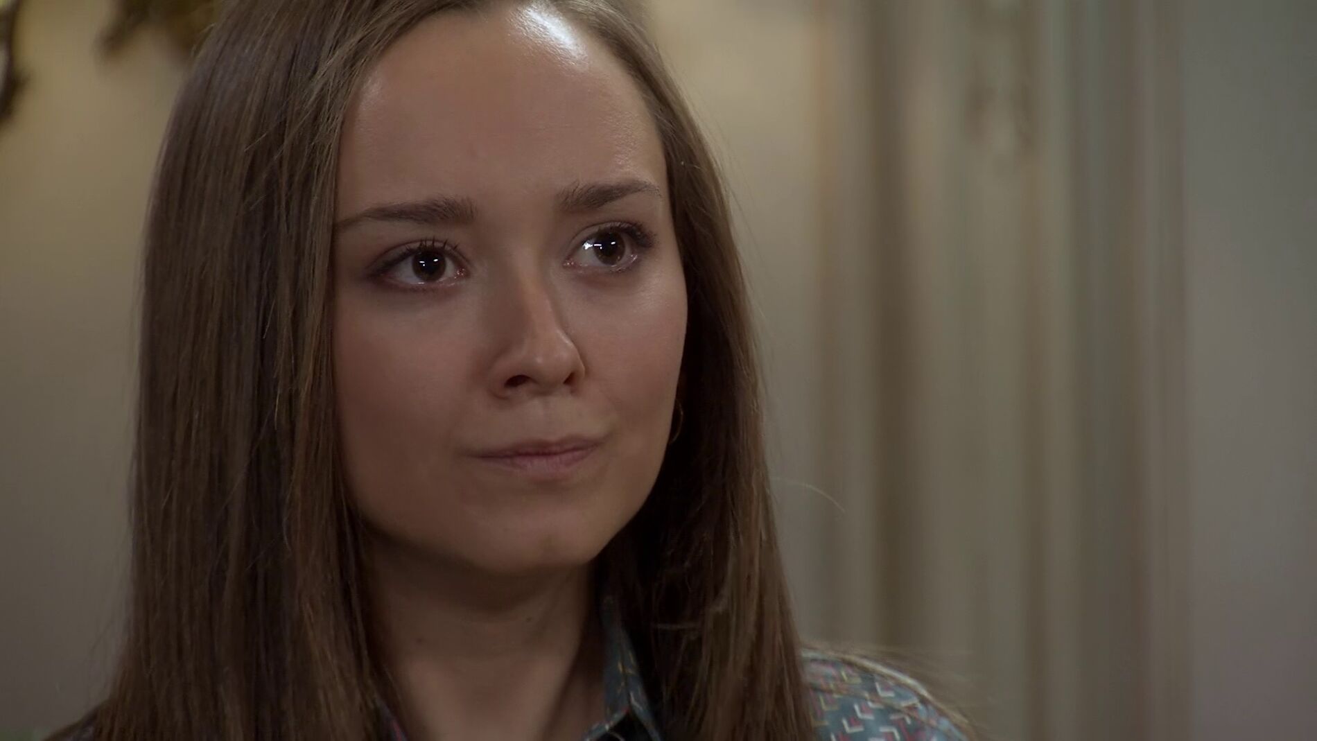 Mónica se enfrenta a Gabriel con unas duras palabras