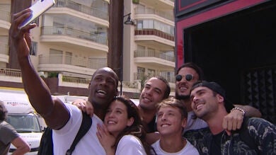 Los protagonistas de ‘Toy boy’ celebran el fin de rodaje