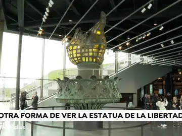 La antorcha original de de la Estatua de la Libertad vuelve a lucir en el primer museo sobre el monumento La antorcha original de de la Estatua de la Libertad vuelve a lucir en el primer museo sobre el monumento