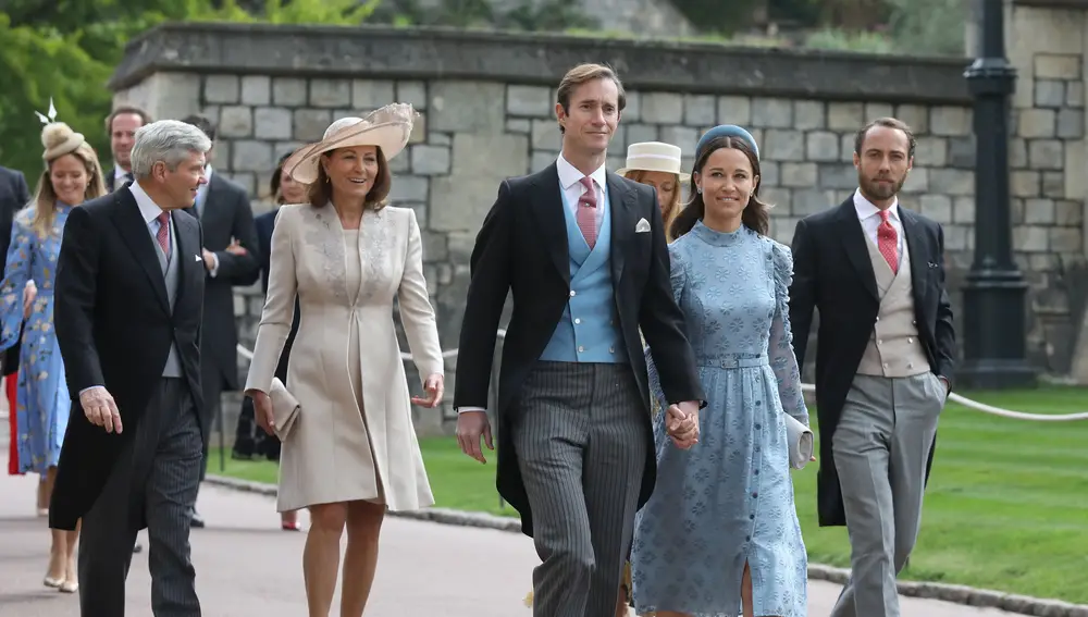Pippa Middleton y su marido en la boda de Lady Gabriella Windsor