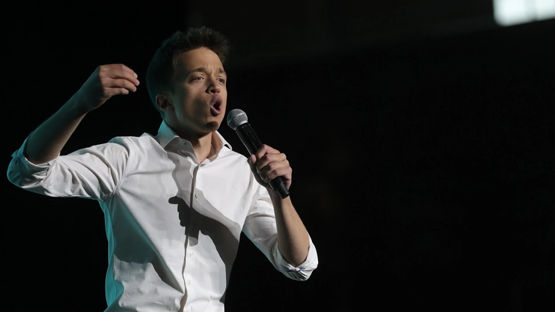 El candidato de Más Madrid a la Comunidad de Madrid, Íñigo Errejón, durante su intervención en un acto electoral en el Madrid Arena El candidato de Más Madrid a la Comunidad de Madrid, Íñigo Errejón, durante su intervención en un acto electoral en el Madrid Arena