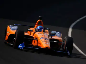 Fernando Alonso rueda en el óvalo de Indianápolis Fernando Alonso rueda en el óvalo de Indianápolis