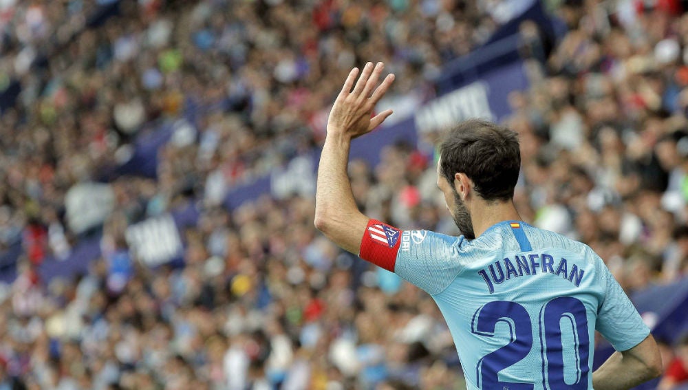 Juanfran, con el brazalete de capitán