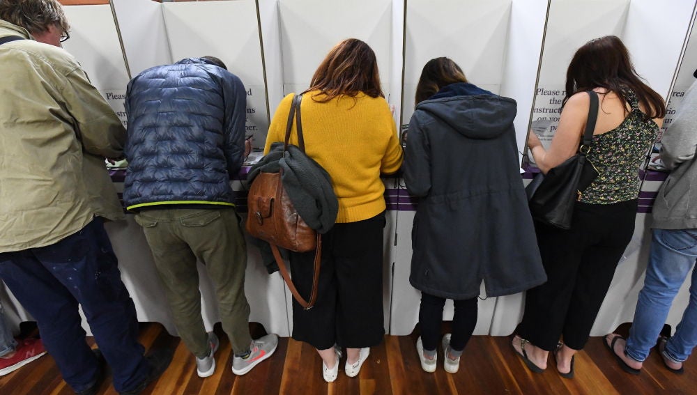 Australia se prepara para una "larga noche" de recuento a pocas horas del fin de las elecciones legislativas