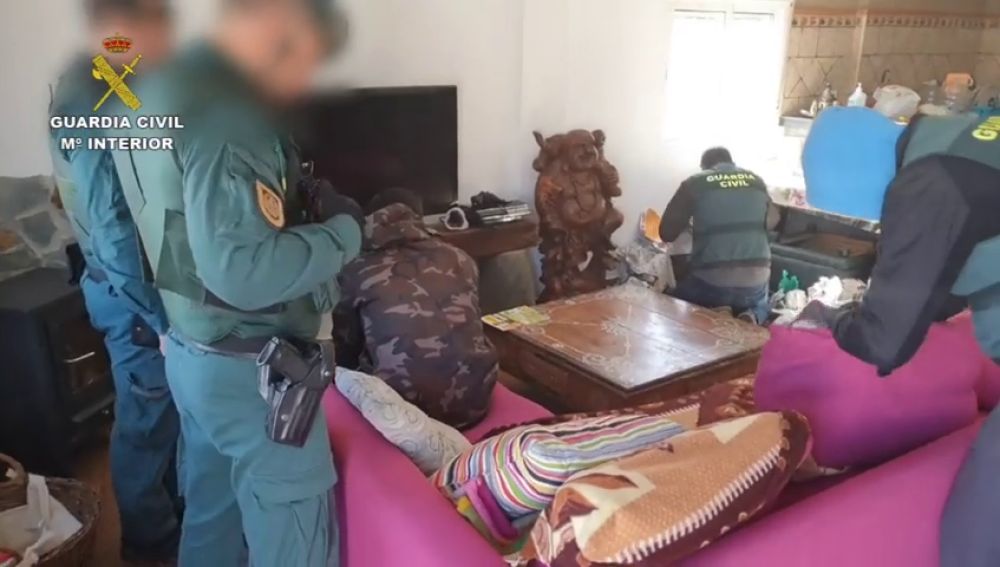 Detenidos 27 miembros de una banda que movía 9 toneladas de hachís en Tarifa