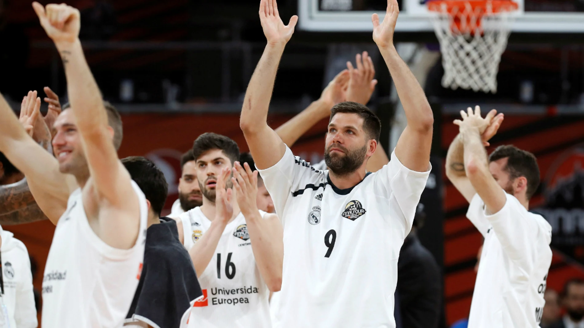 El Real Madrid celebra una victoria El Real Madrid celebra una victoria