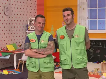 Raúl y Chano, eliminados de 'Masters de la reforma': "Nos llevamos un montón de amigos, es el premio del programa" Raúl y Chano, eliminados de 'Masters de la reforma': "Nos llevamos un montón de amigos, es el premio del programa"