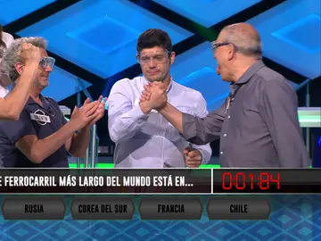 Alberto, del equipo de 'Los Lobos', clarividente en su programa número 100 Alberto, del equipo de 'Los Lobos', clarividente en su programa número 100