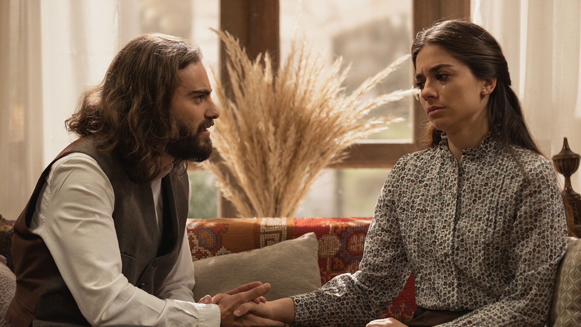 Elsa confiesa su catastr&oacute;fico destino a Isaac