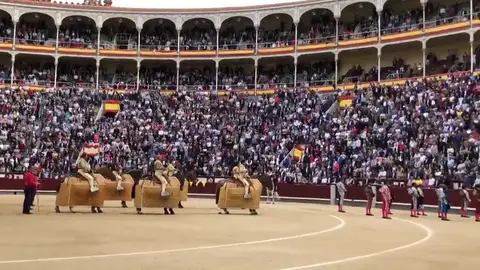 Las ventas rinde homenaje al fallecido ganadero Fernando Domecq con un minuto de silencio Las ventas rinde homenaje al fallecido ganadero Fernando Domecq con un minuto de silencio