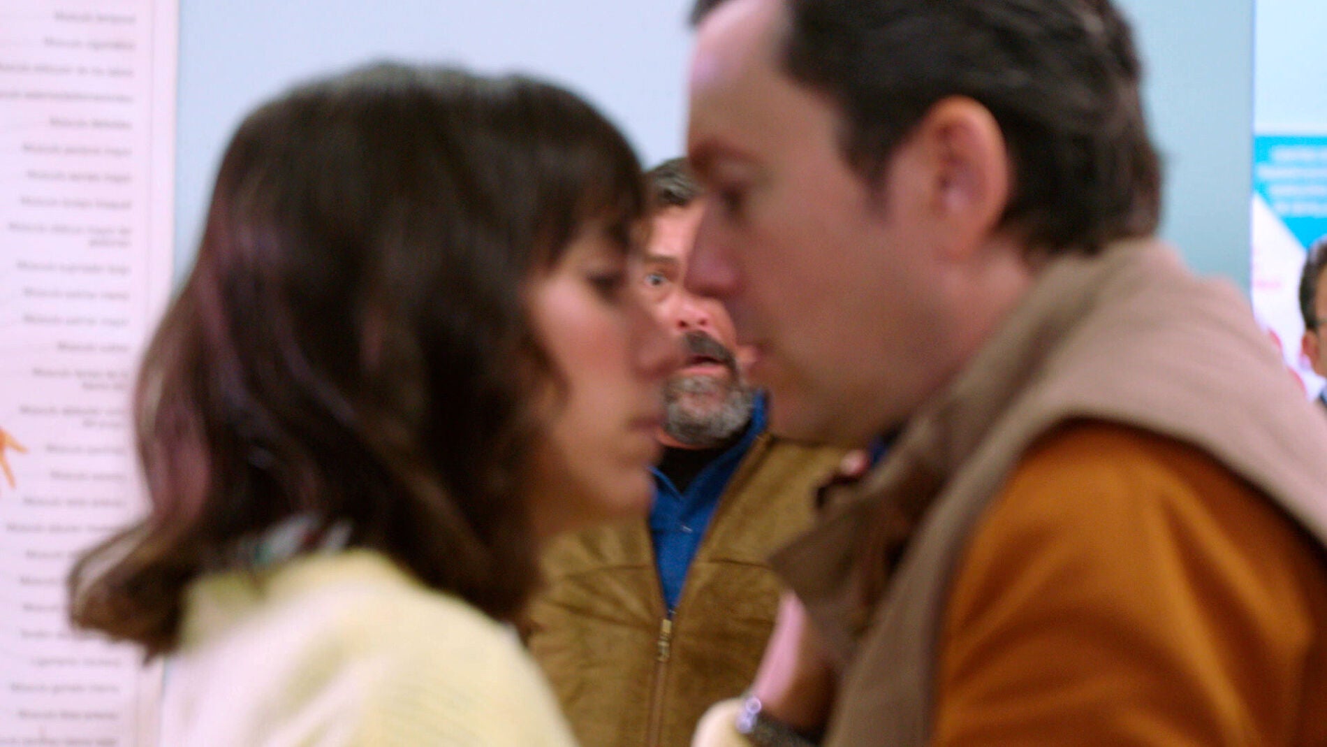 Crist&oacute;bal y Lola, interrumpidos al intentar resolver su tensi&oacute;n sexual 