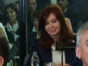 Cristina Fernández Kirchner se sienta por primera vez en el banquillo Cristina Fernández Kirchner se sienta por primera vez en el banquillo