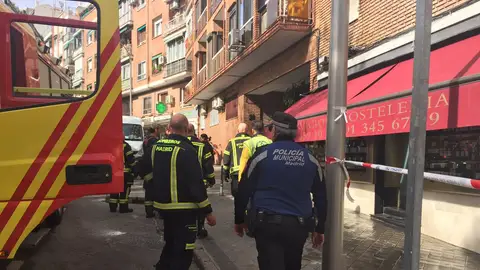 Equipos de emergencias en el lugar de los hechos Equipos de emergencias en el lugar de los hechos