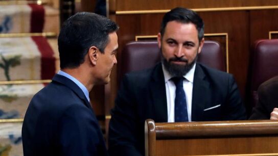 Santiago Abascal y Pedro S&aacute;nchez en el Congreso