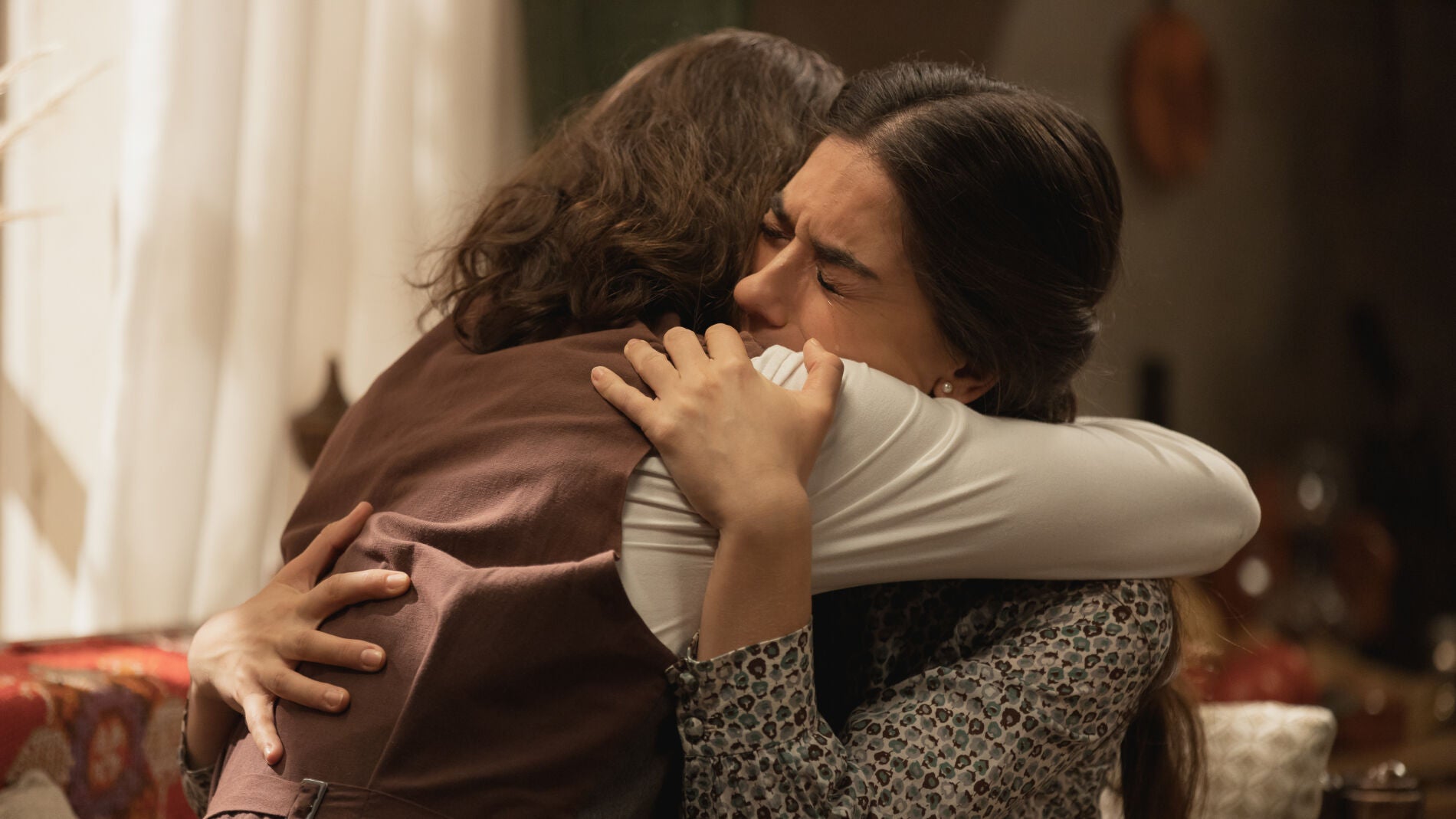 Elsa confiesa que se est&aacute; muriendo a un aterrorizado Isaac