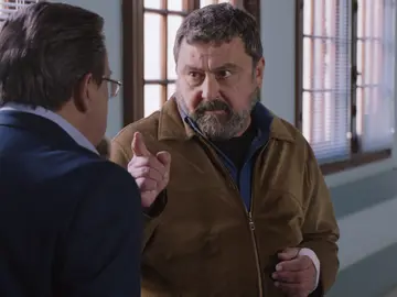 Benjumea y Epi hacen un pacto para guardar su secreto más turbio Benjumea y Epi hacen un pacto para guardar su secreto más turbio