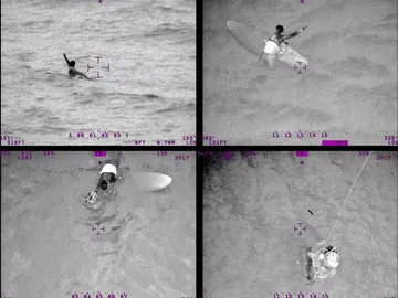 El rescate de una surfista por parte de la Armada de Chile El rescate de una surfista por parte de la Armada de Chile