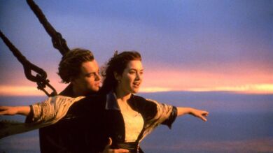 Céline Dion recrea la escena de Jack y Rose en 'Titanic' cantando 'My Heart Will Go on' 