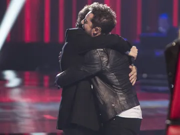 David Bisbal cierra equipo con la potente voz de Ignacio Encinas David Bisbal cierra equipo con la potente voz de Ignacio Encinas