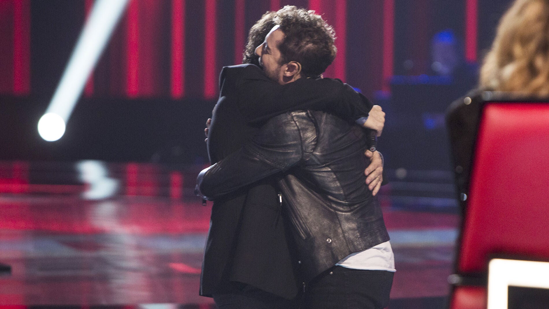 David Bisbal cierra equipo con la potente voz de Ignacio Encinas