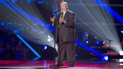 Actuación Fernando Cejalvo Fernando Cejalvo canta ‘Maitechu mía’ en las Audiciones a ciegas de 'La Voz Senior'