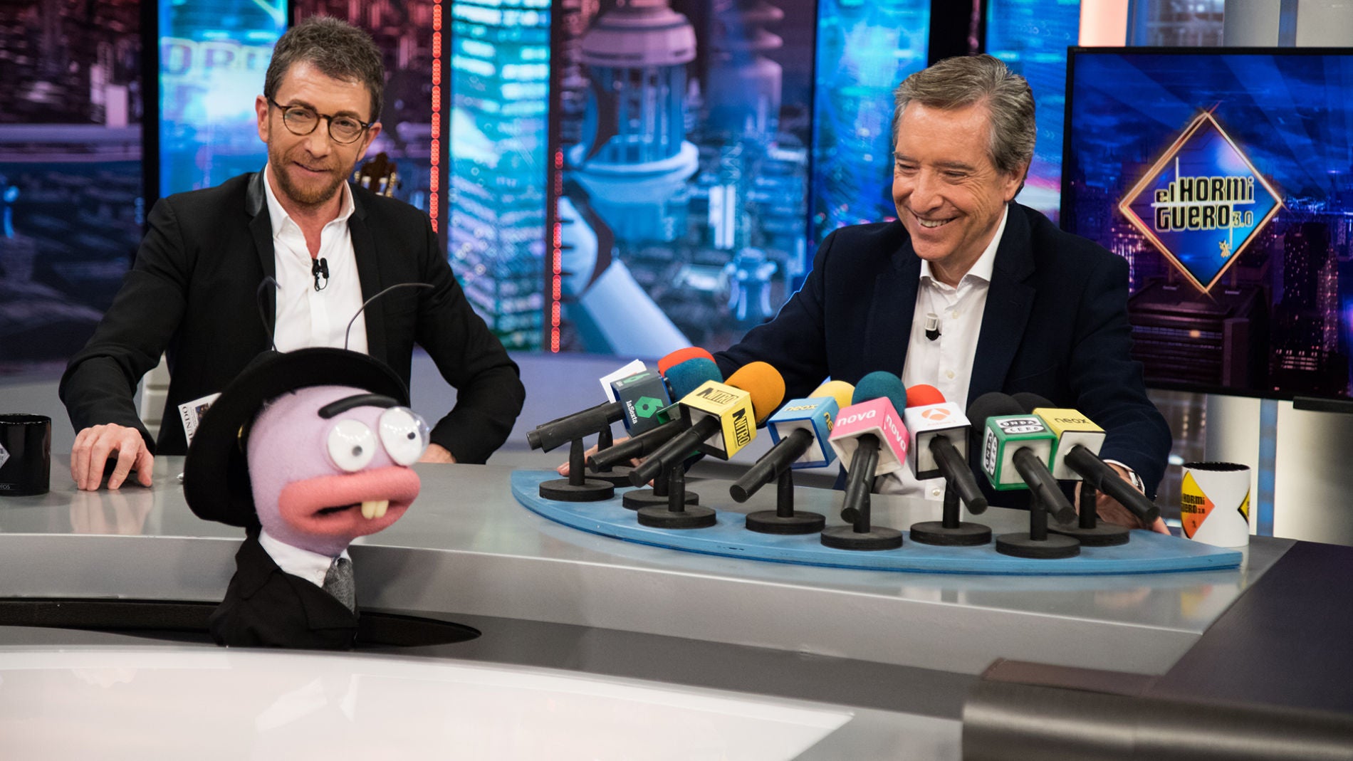 La regañina de Iñaki Gabilondo a Enrique Iglesias: "Dile a tu padre que te enseñe a ser un profesional"