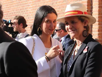 Infanta Elena y Victoria Federica Infanta Elena y Victoria Federica