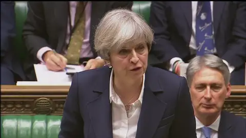 La prensa británica dice que May puede anunciar su dimisión mañana La prensa británica dice que May puede anunciar su dimisión mañana