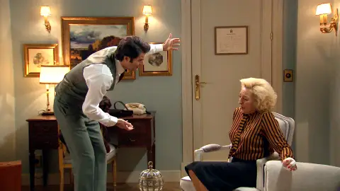 Gabriel le exige a su madre una explicación sobre la visita de Vicente, su hermanastro Gabriel le exige a su madre una explicación sobre la visita de Vicente, su hermanastro