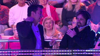Arturo Valls, preocupado por las cicatrices que ha dejado a uno de los cámaras de '¡Ahora Caigo!'