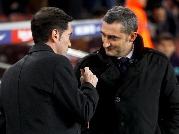 Marcelino y Valverde se saludan