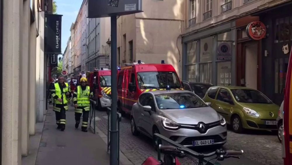 Al menos ocho heridos en la explosión de un paquete bomba en Lyon