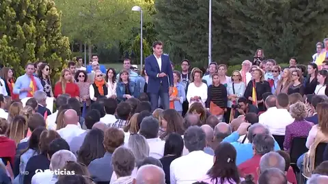 Cierre de campaña de Ciudadanos: "Somos el antídoto, el salvavidas naranja. el dique de contención" Cierre de campaña de Ciudadanos: "Somos el antídoto, el salvavidas naranja. el dique de contención"