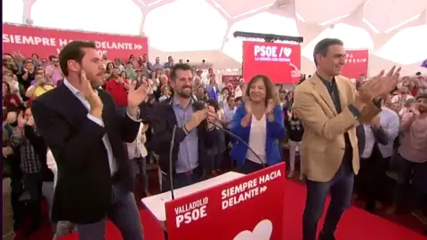 Sánchez pide a los socialistas repetir el domingo la misma gesta que el 28-A en el cierre de campaña Sánchez pide a los socialistas repetir el domingo la misma gesta que el 28-A en el cierre de campaña
