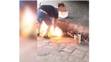 Prenden fuego a dos mendigos en Argentina