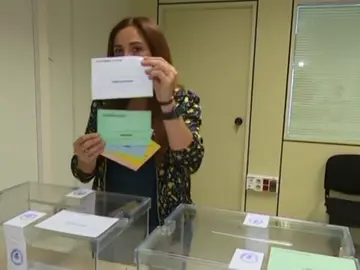 Cinco urnas y muchas dudas Cinco urnas y muchas dudas