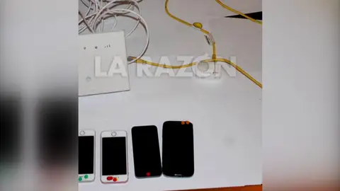 LA RAZÓN desvela cómo era el centro de operaciones de Assange en la embajada de Ecuador LA RAZÓN desvela cómo era el centro de operaciones de Assange en la embajada de Ecuador
