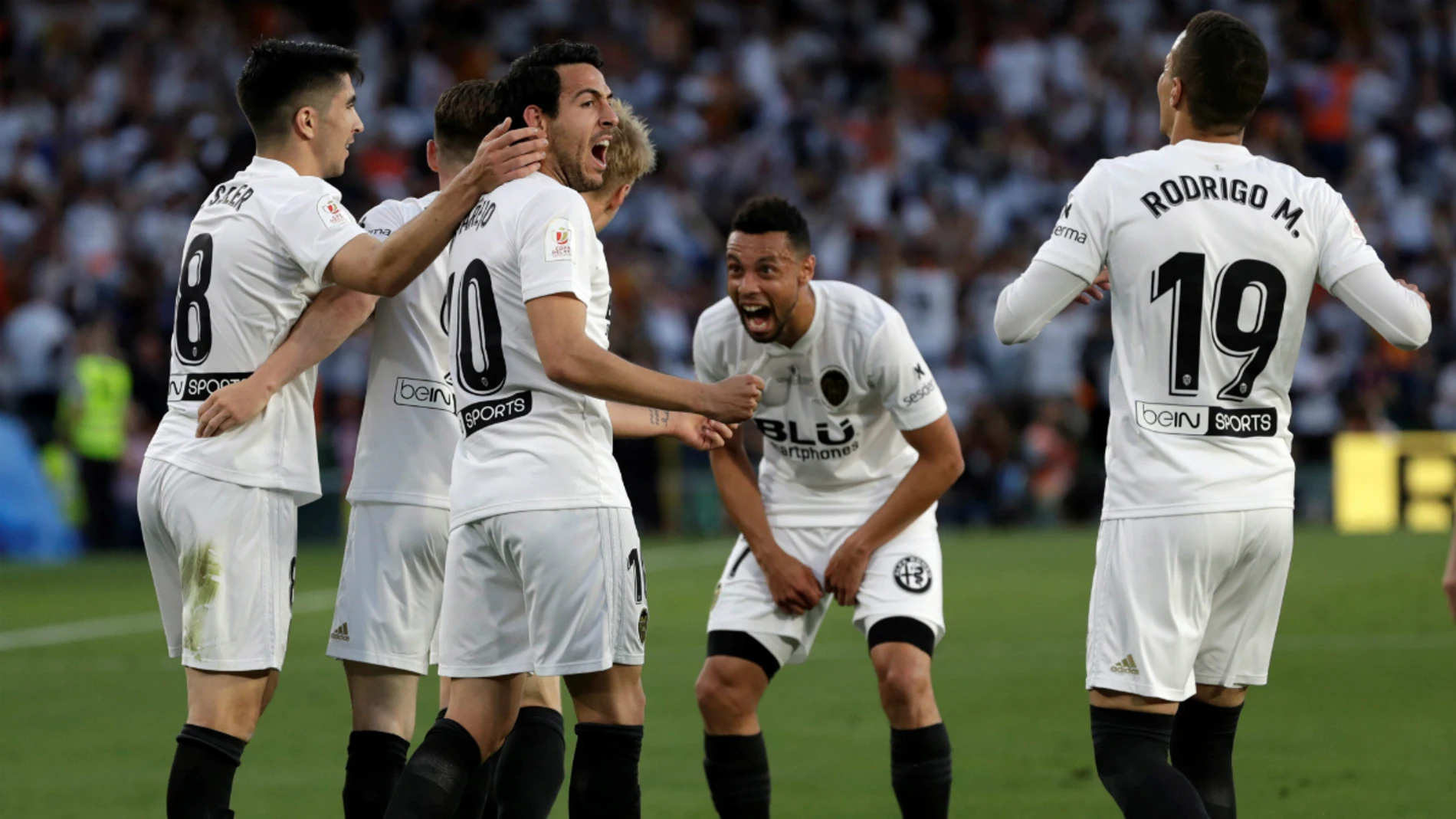 El Valencia celebra un gol El Valencia celebra un gol