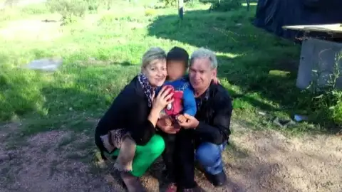 Detenida en Uruguay una mujer que huyó hace cinco años con su hijo de tres Detenida en Uruguay una mujer que huyó hace cinco años con su hijo de tres