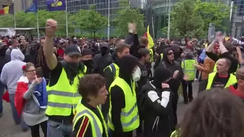 Los chalecos amarillos causan destrozos en Bruselas Los chalecos amarillos causan destrozos en Bruselas